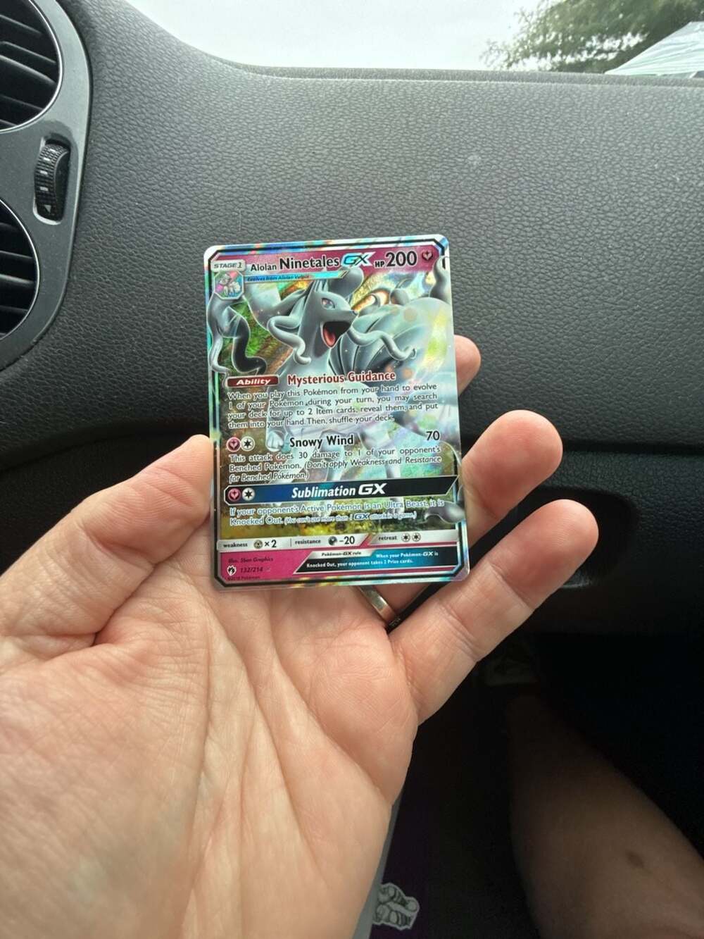 Alolan Ninetales GX  Holo Rare - Pokemon Sun & Moon: Lost Thunder